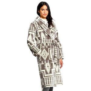 Pendleton robe, woman, Size small 
A cotton terry robe